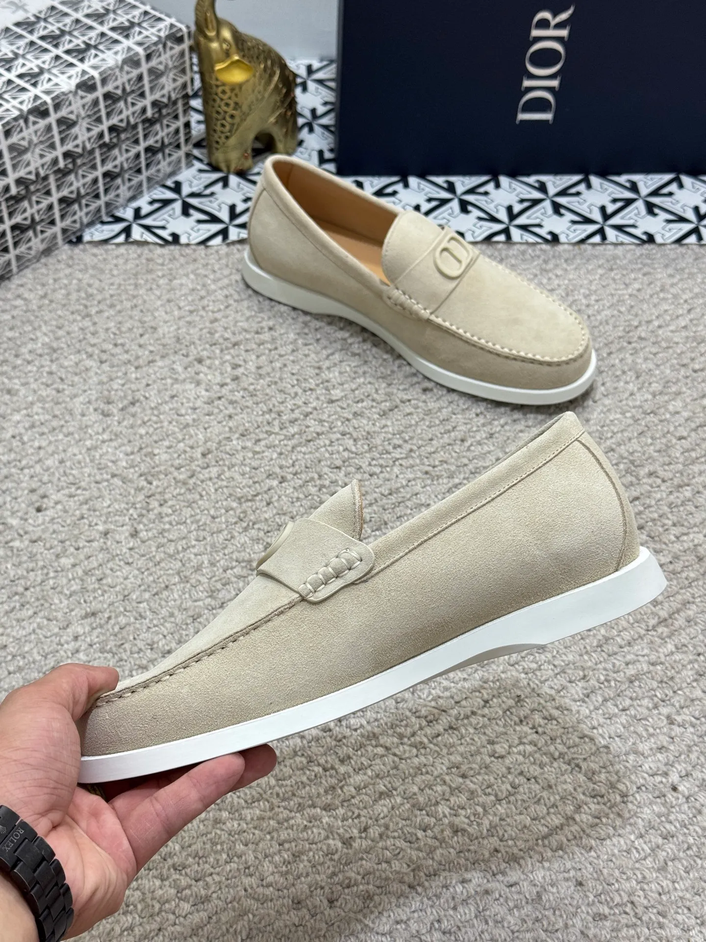 Men's men's shoes 💰480 [New style] 🍺🍺Dior men's casual shoes - a high version of the original one-to-one replica. It is a casual dress shoe. Crafted from luxuriously soft navy suede❤️‍🔥Cow leather lining💘Oblique printed panels on the upper. The lightweight white rubber sole adds sophistication, with an Oblique pattern engraved on the outsole and branding on the back. Size: 38-44 (45, 46 customized
